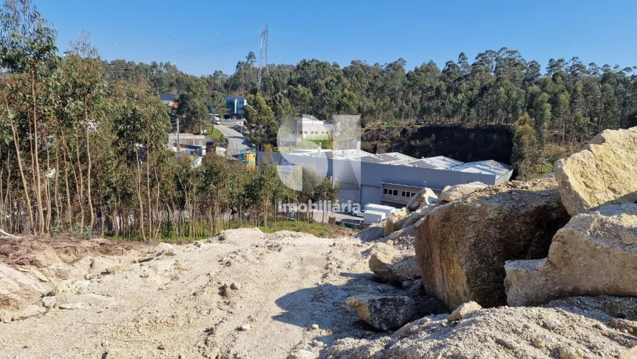 Terreno para Venda em Rebordosa Foto 17