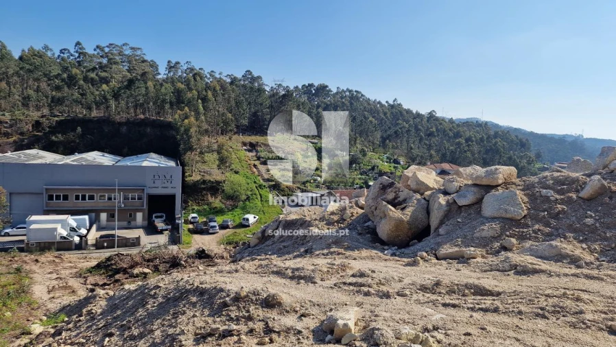 Terreno para Venda em Rebordosa Foto 31