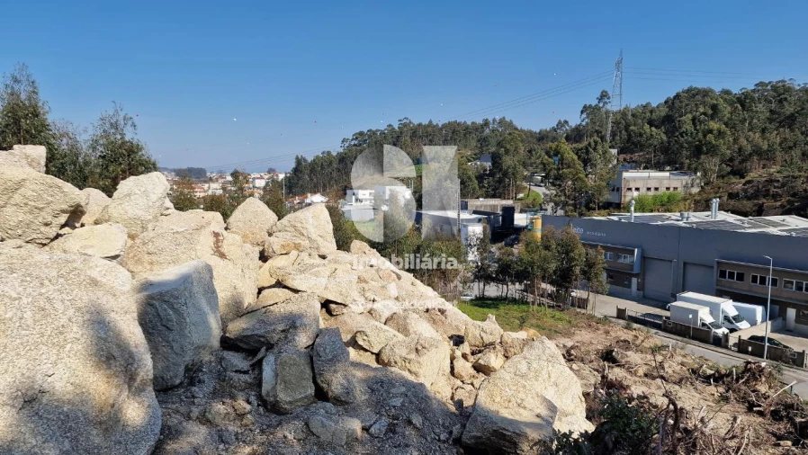 Terreno para Venda em Rebordosa Foto 35