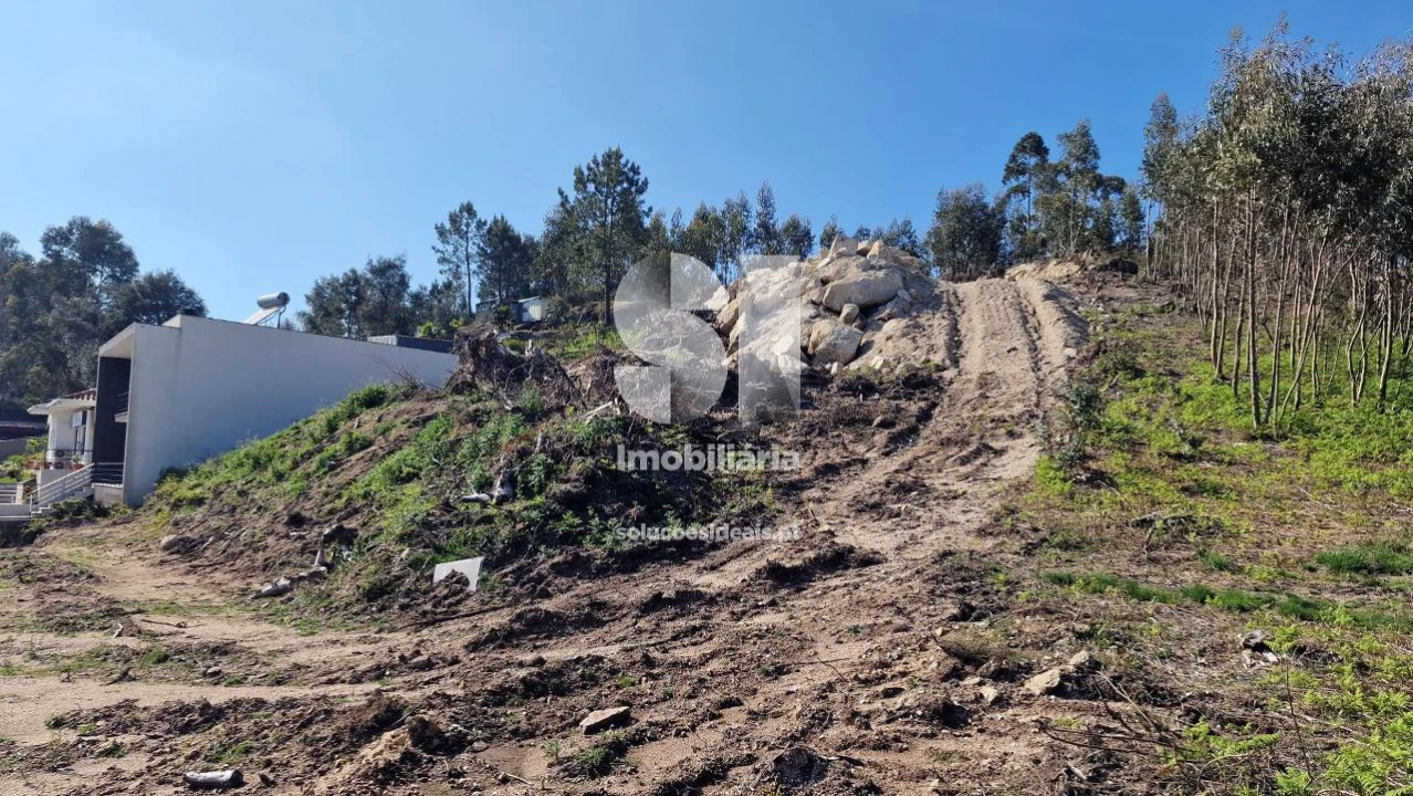 Terreno para Venda em Rebordosa Foto 14