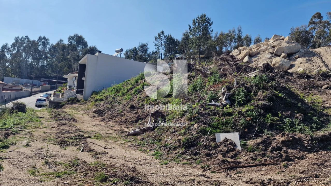 Terreno para Venda em Rebordosa Foto 18