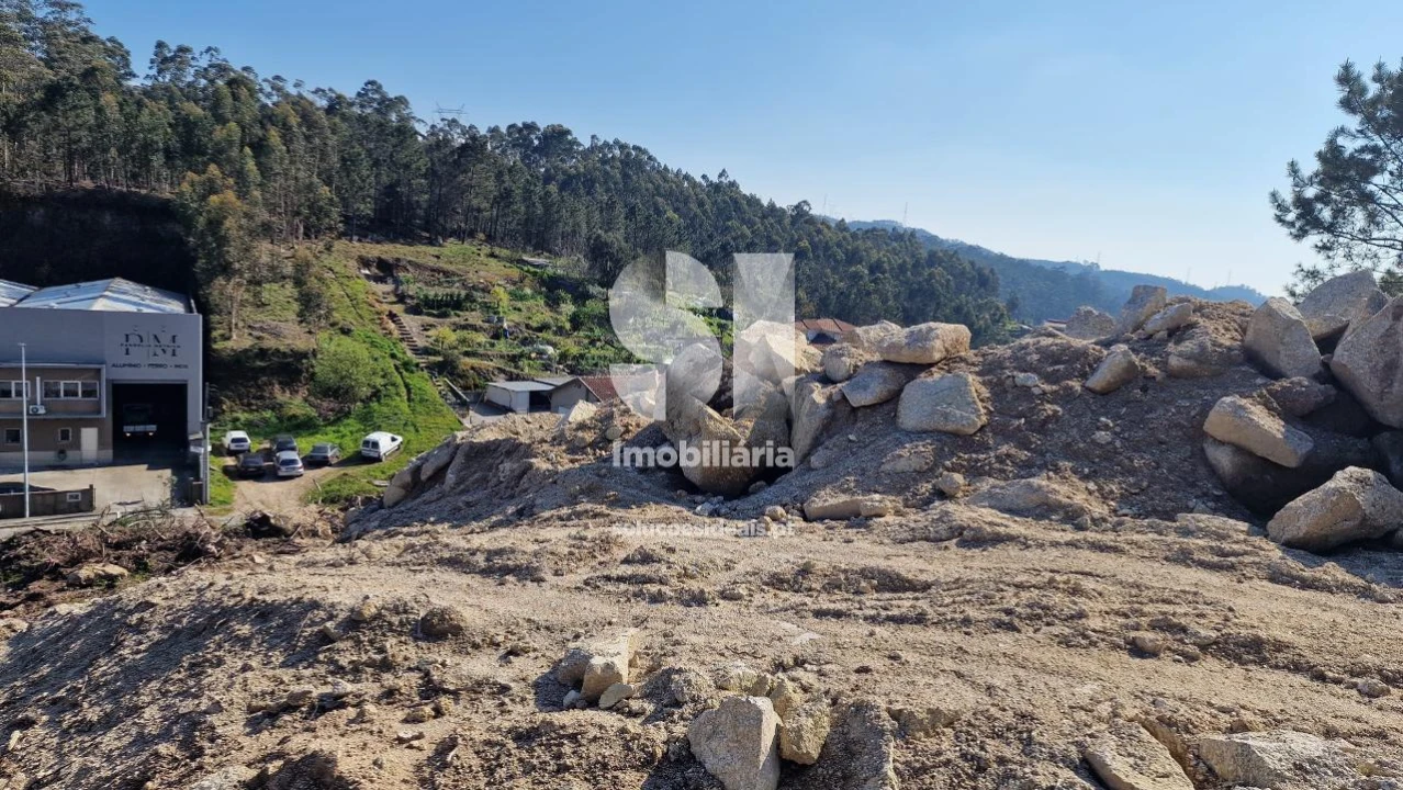 Terreno para Venda em Rebordosa Foto 25