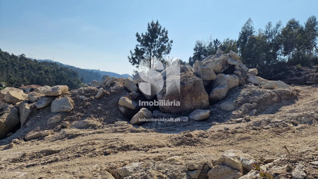 Terreno para Venda em Rebordosa Foto 34