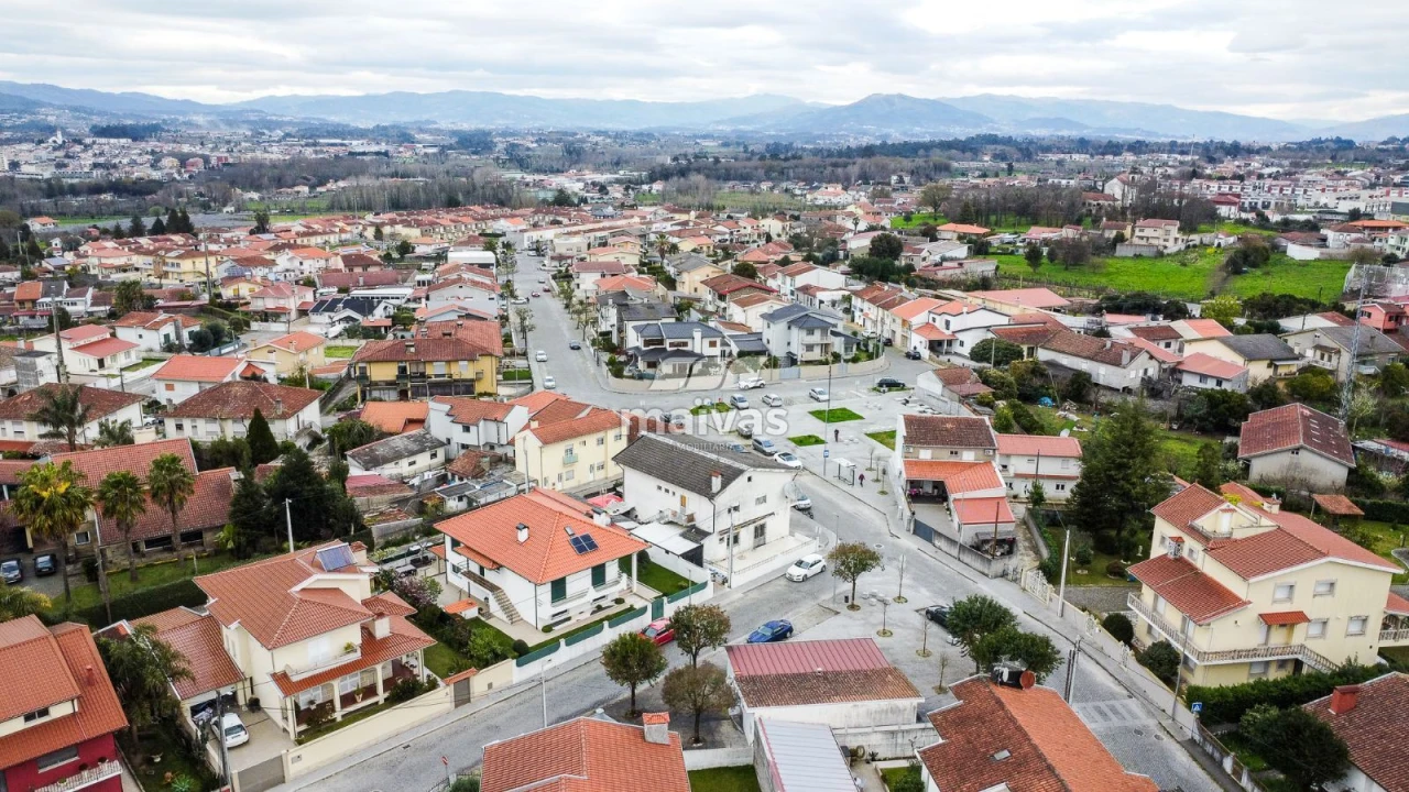 Moradia T4 para Venda em Merelim (São Paio), Panoias e Parada de Tibães Foto 18