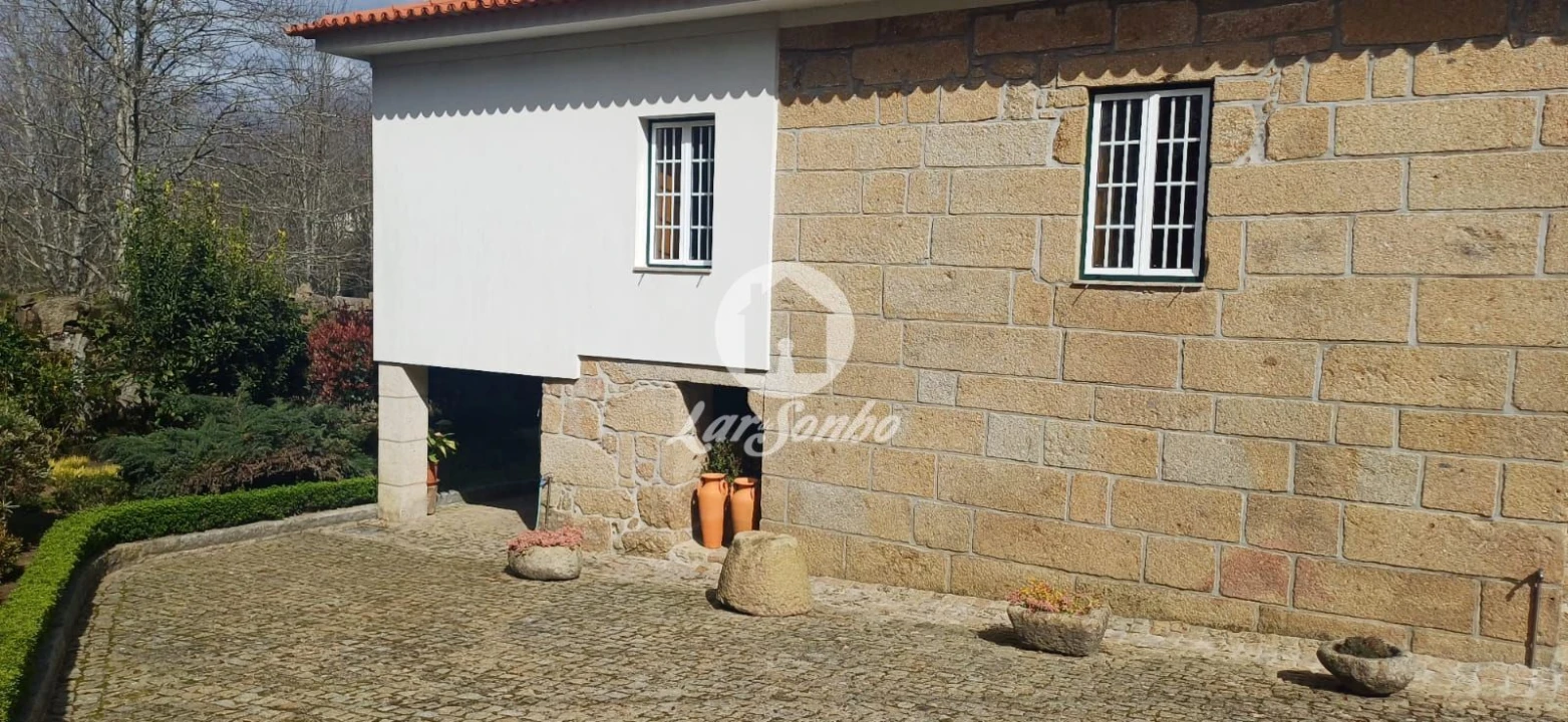 Quinta T2 para Venda em Carvalhosa Foto 2