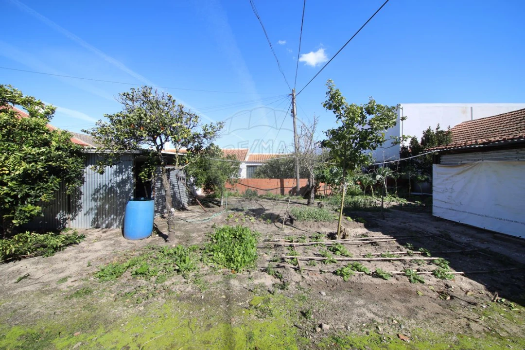 Moradia T3 para Venda em Raposa Foto 6