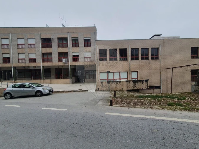 Loja para Venda em Mondim de Basto