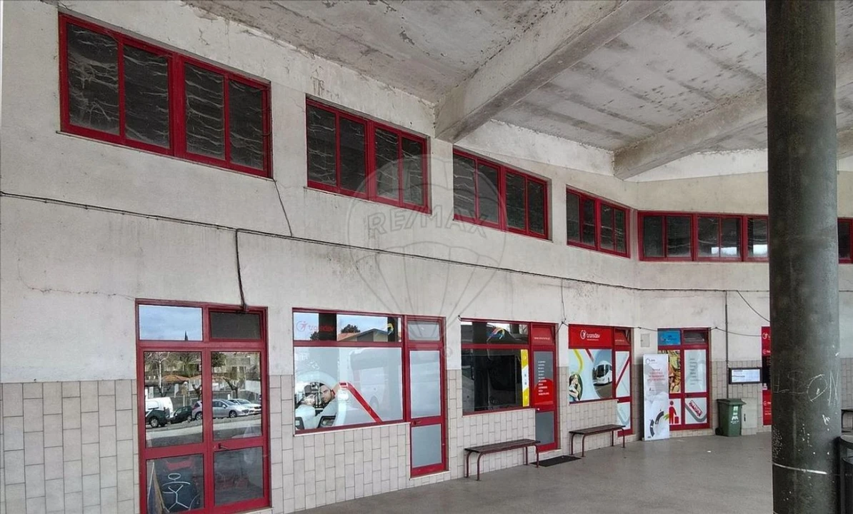 Loja para Venda em Mondim de Basto Foto 2