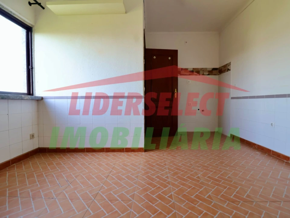Moradia T2 para Venda em Silveira Foto 15