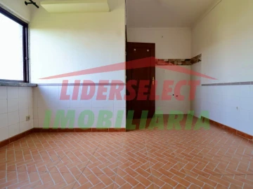 Moradia T2 para Venda em Silveira