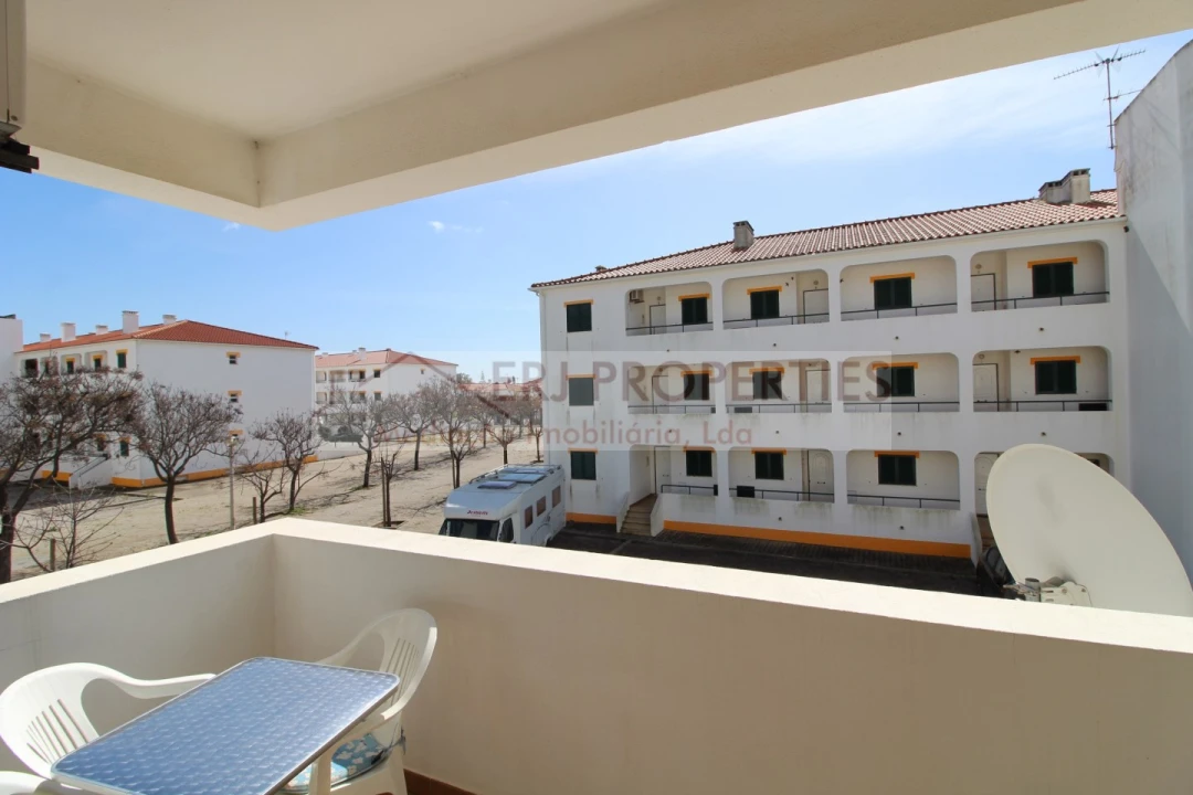 Apartamento T2 para Venda em Altura Foto 3