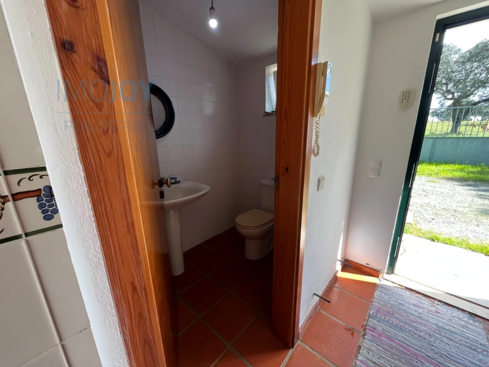 Quinta T4 para Venda em Avis Foto 8