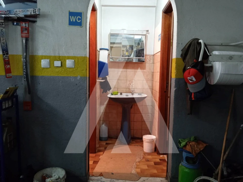 Garagem para Venda em Seixal, Arrentela e Aldeia de Paio Pires Foto 12