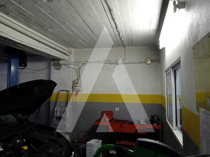 Garagem para Venda em Seixal, Arrentela e Aldeia de Paio Pires Foto 4