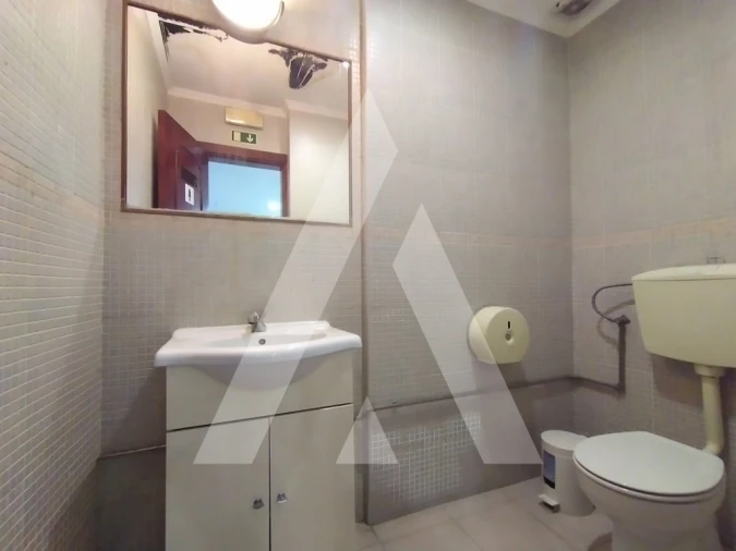 Loja para Venda em Alto do Seixalinho, Santo André e Verderena Foto 20