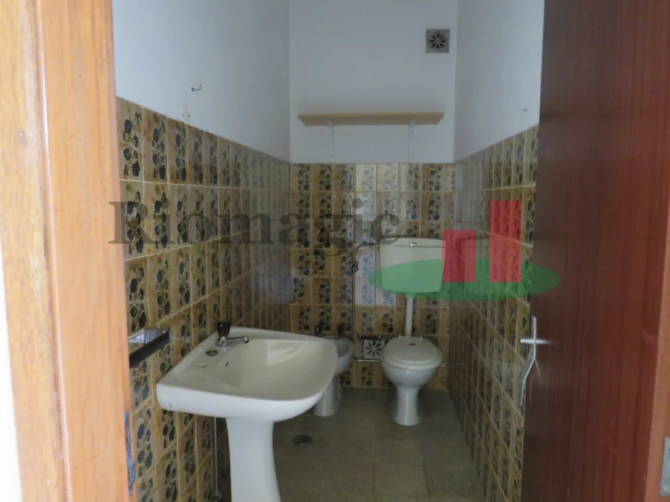 Loja para Venda em Rio Maior Foto 5