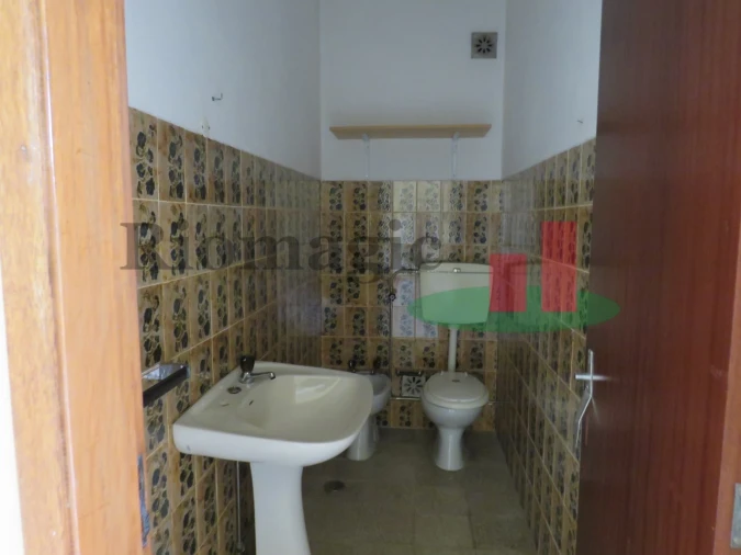 Loja para Venda em Rio Maior Foto 5