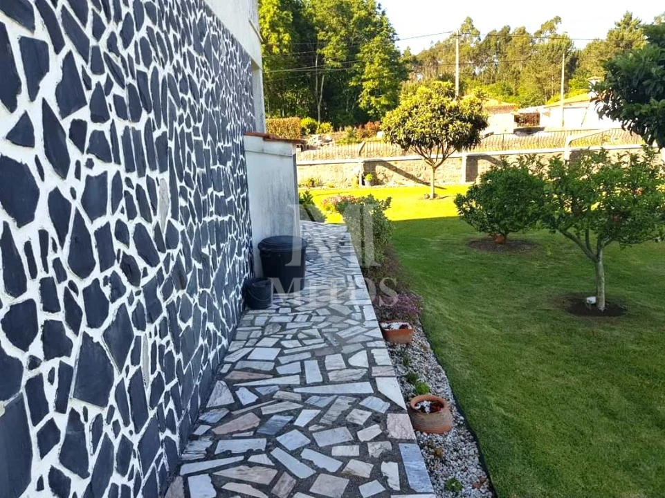 Moradia T3 para Venda em Fragoso Foto 8