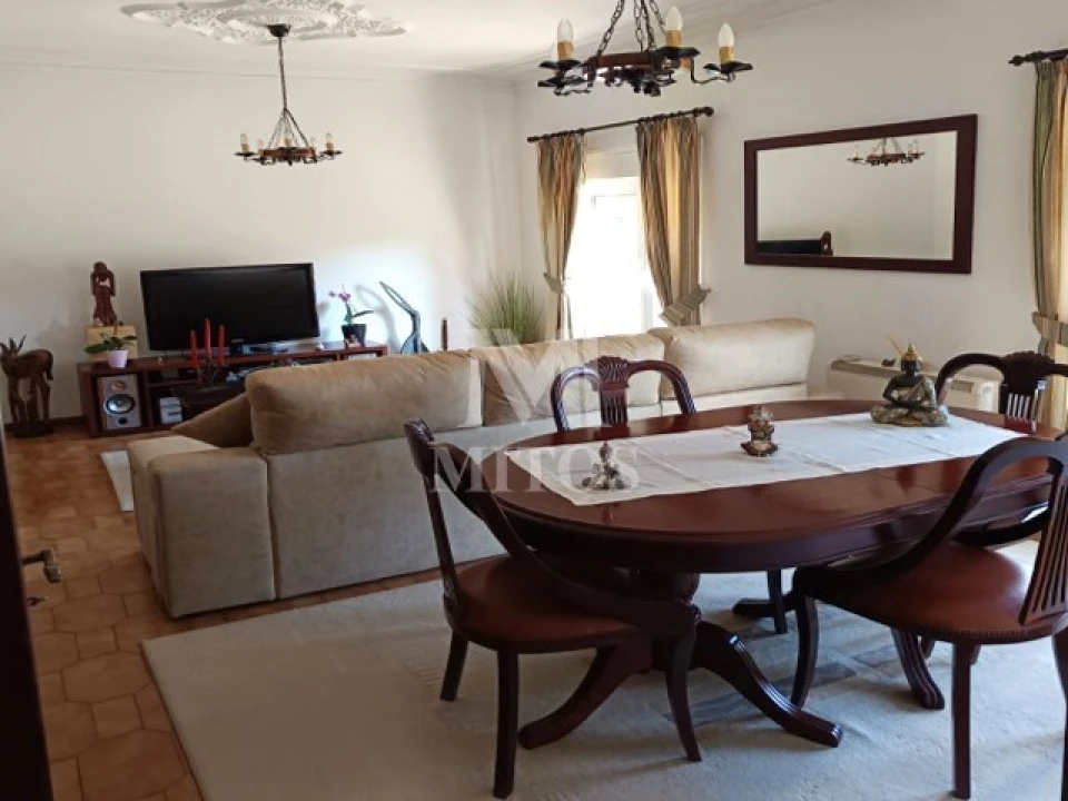 Moradia T3 para Venda em Fragoso Foto 18