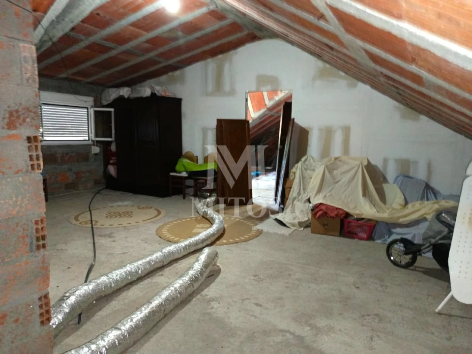 Moradia T3 para Venda em Fragoso Foto 33