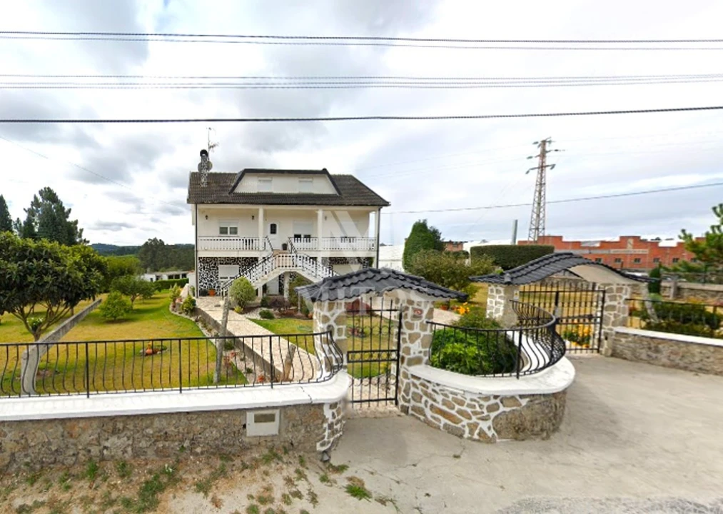 Moradia T3 para Venda em Fragoso Foto 37