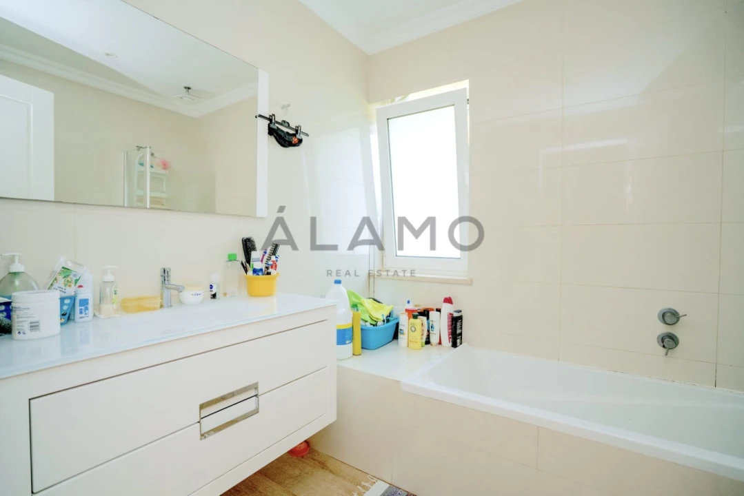 Moradia T10 para Venda em Porches Foto 10