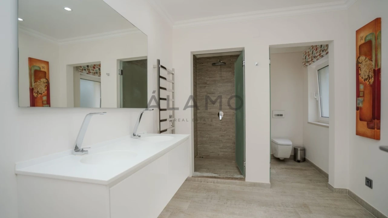 Moradia T10 para Venda em Porches Foto 32