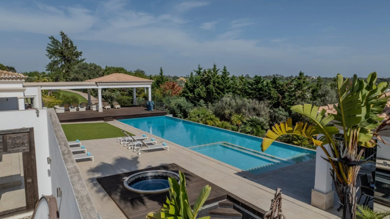 Moradia T10 para Venda em Porches Foto 38