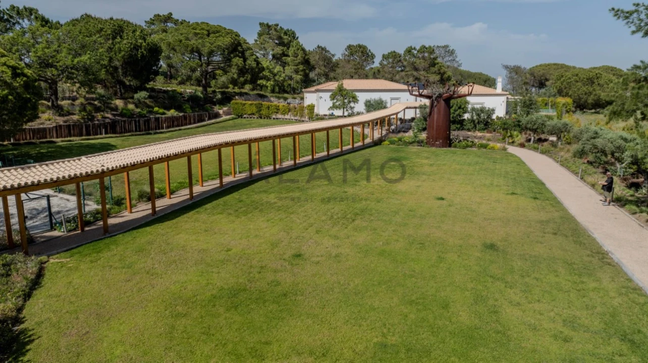 Moradia T10 para Venda em Porches Foto 70