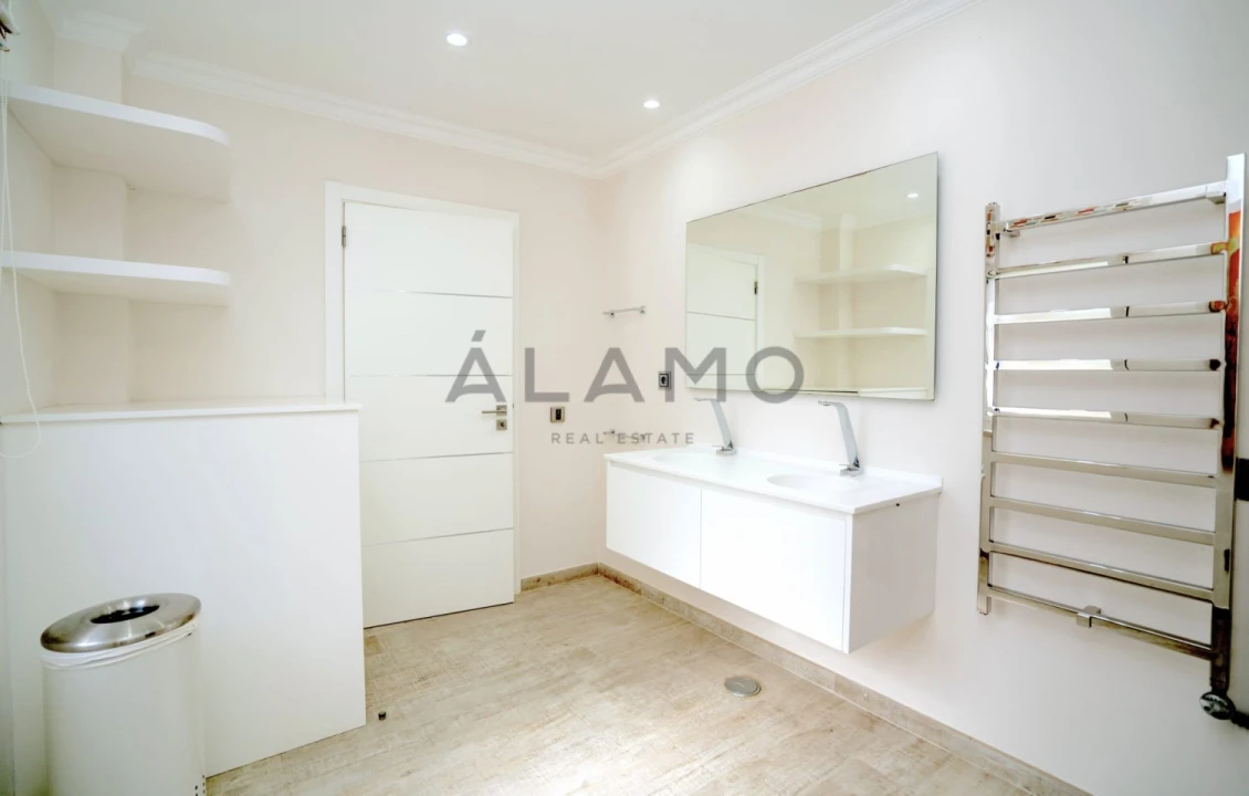 Moradia T10 para Venda em Porches Foto 77