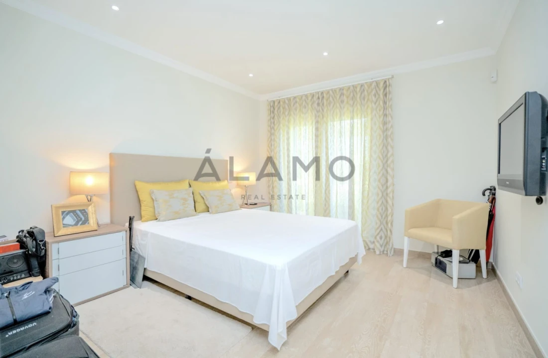 Moradia T10 para Venda em Porches Foto 83