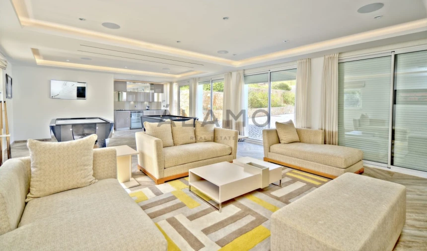 Moradia T10 para Venda em Porches Foto 4