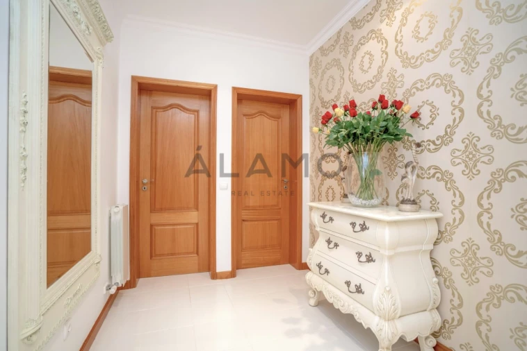 Moradia T10 para Venda em Porches Foto 8