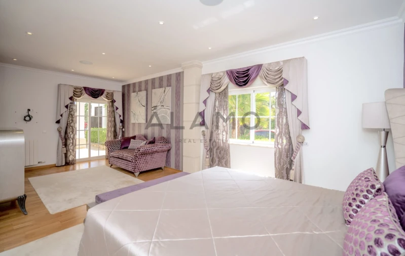 Moradia T10 para Venda em Porches Foto 21