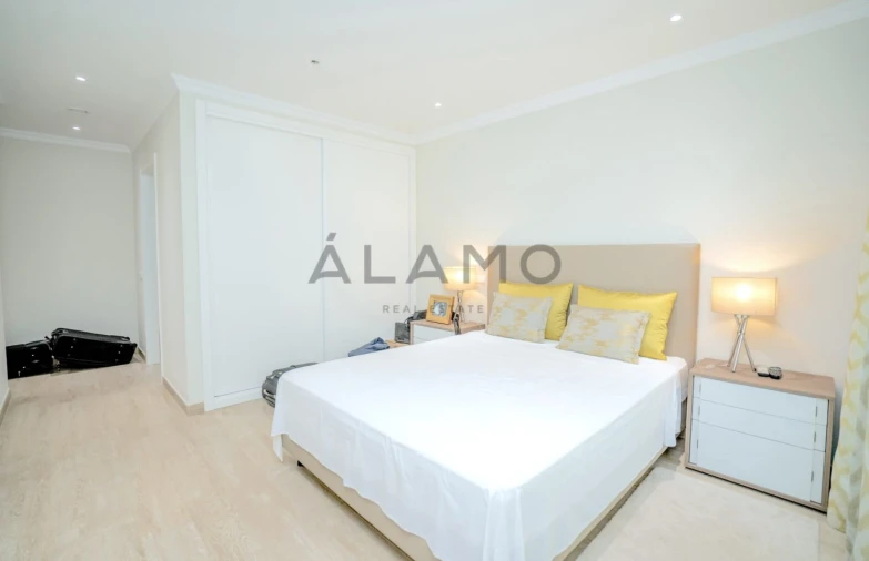 Moradia T10 para Venda em Porches Foto 34