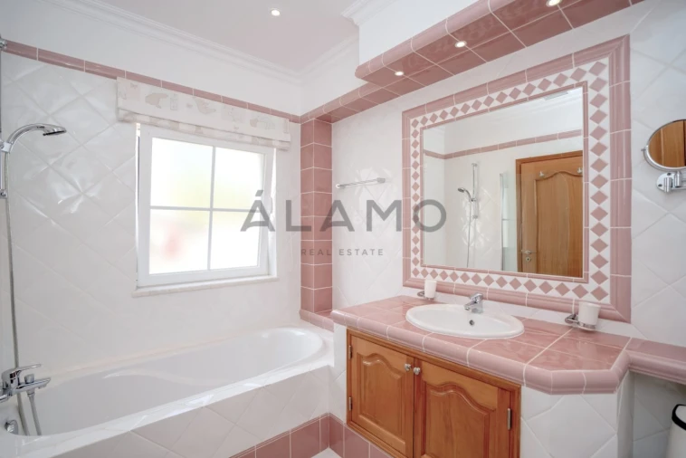 Moradia T10 para Venda em Porches Foto 55