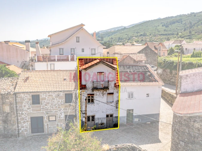 Moradia T2 para Venda em Melo e Nabais