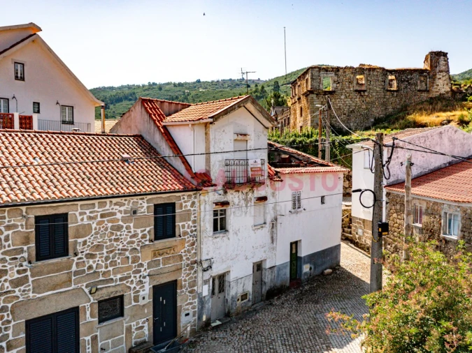 Moradia T2 para Venda em Melo e Nabais Foto 2