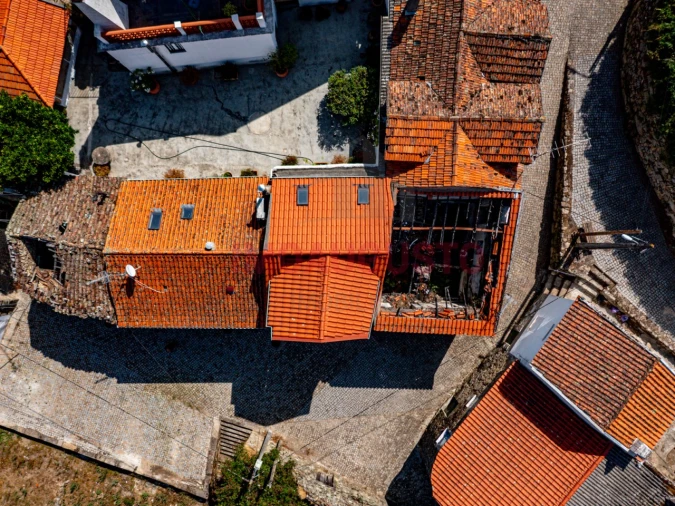 Moradia T2 para Venda em Melo e Nabais Foto 4