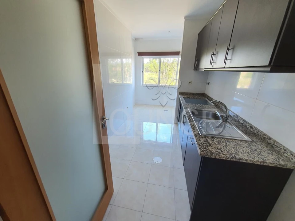 Apartamento T2 para Venda em Canelas Foto 7