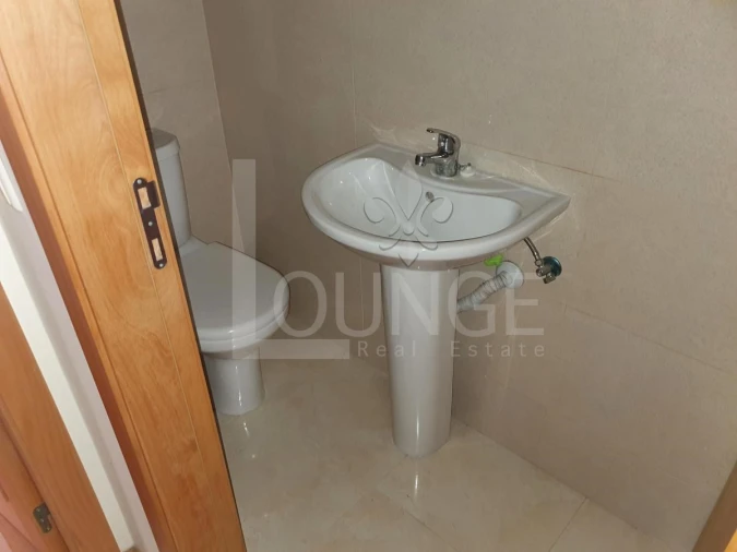 Apartamento T2 para Venda em Canelas Foto 12