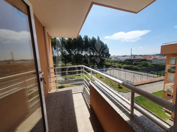 Apartamento T2 para Venda em Canelas Foto 16