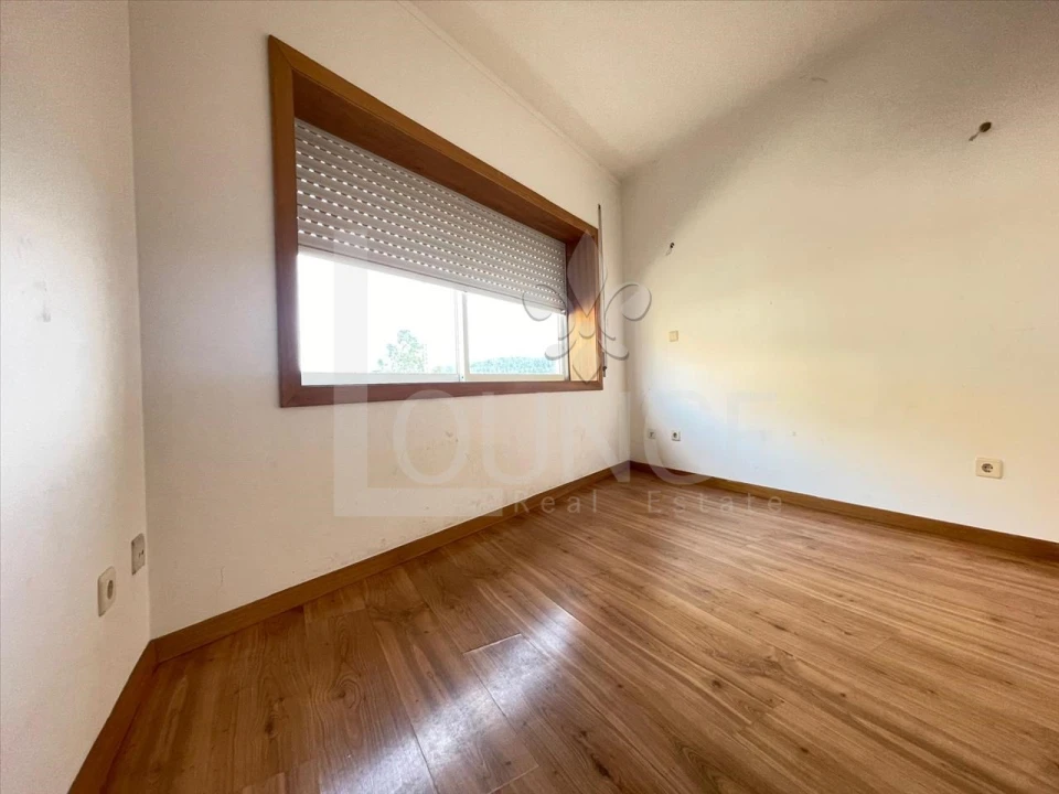Apartamento T1 para Venda em Canelas Foto 10