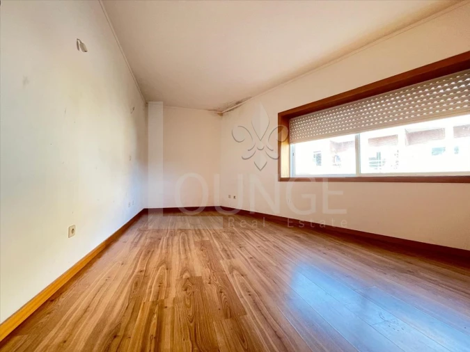Apartamento T1 para Venda em Canelas Foto 7