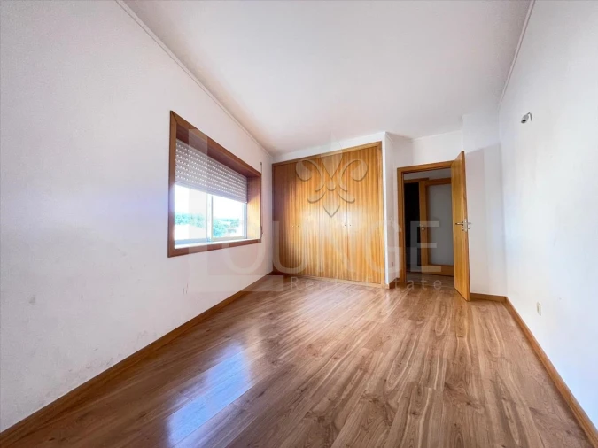 Apartamento T1 para Venda em Canelas Foto 8