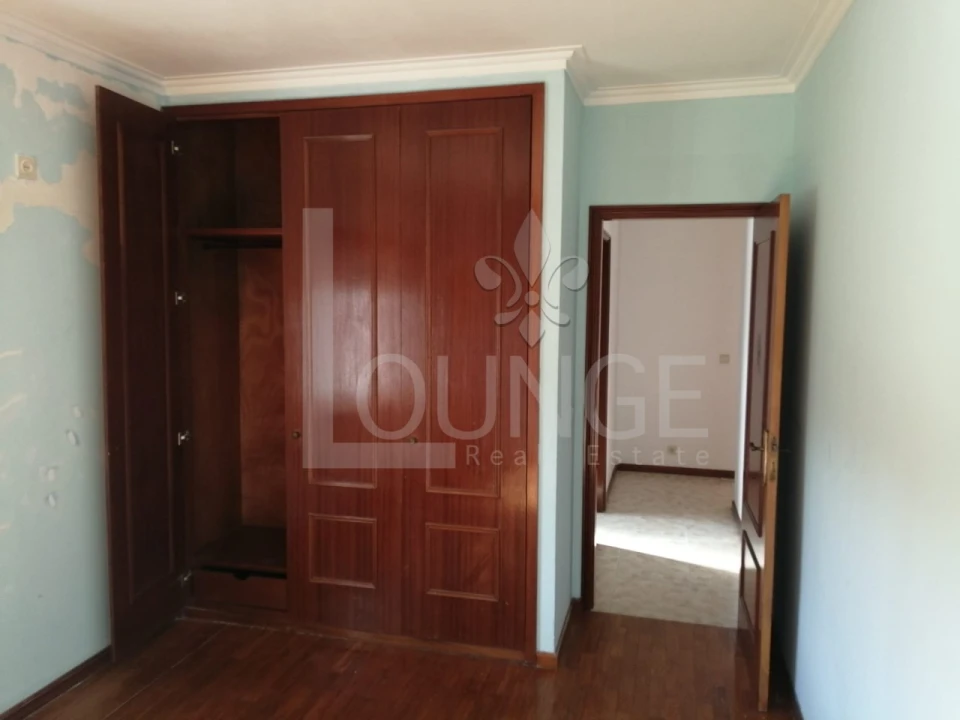 Apartamento T2 para Venda em Grijó e Sermonde Foto 5