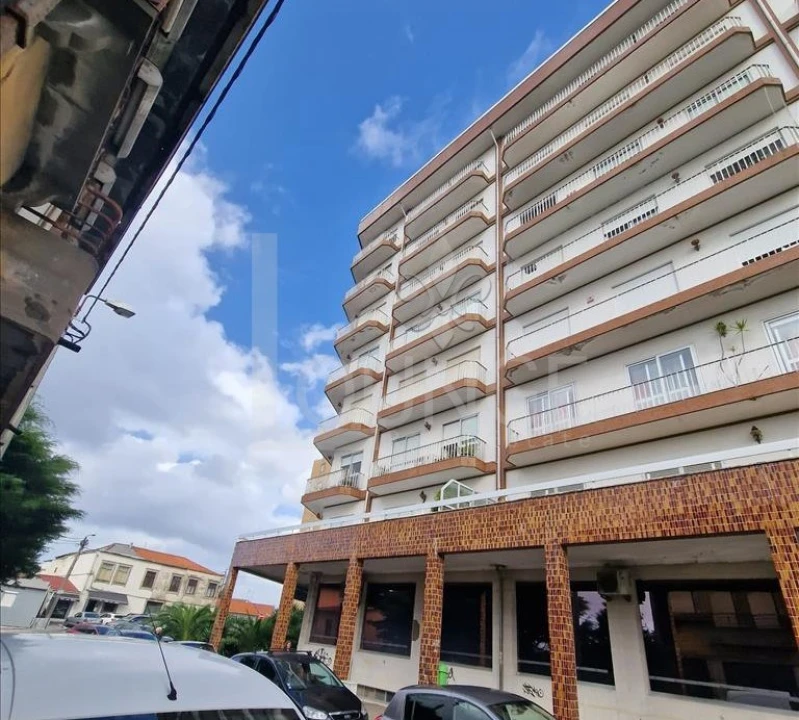 Apartamento T2 para Venda em Rio Tinto Foto 16