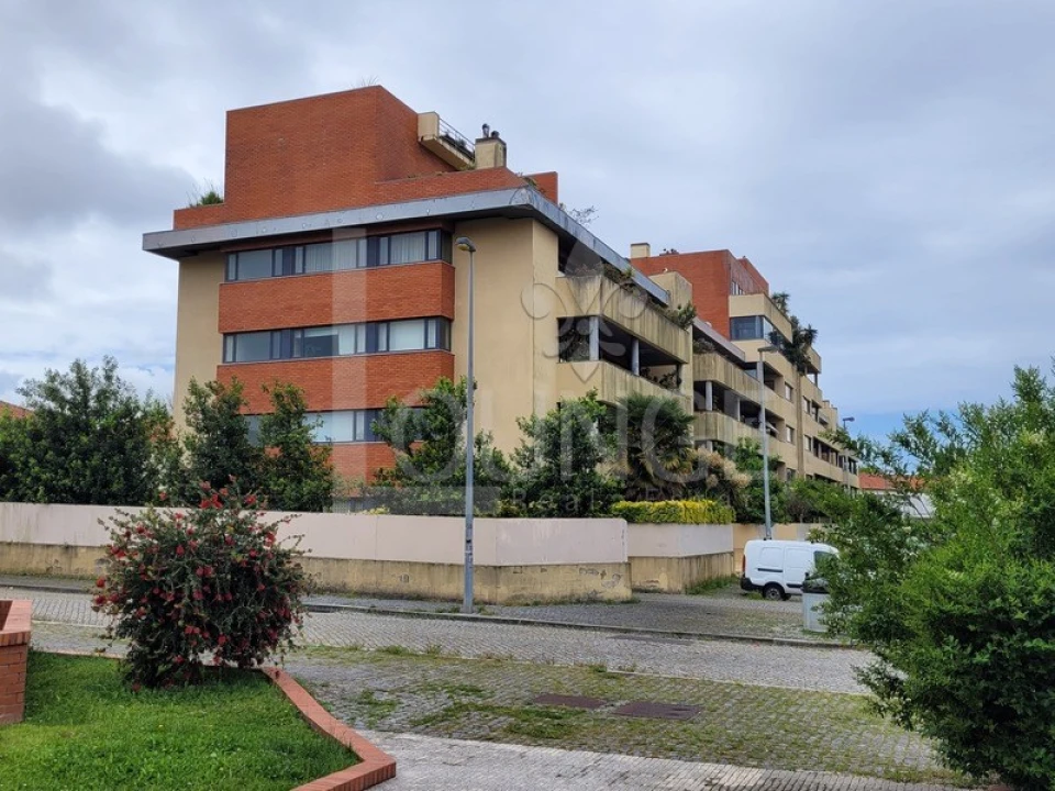 Apartamento T5 para Venda em Paranhos Foto 2