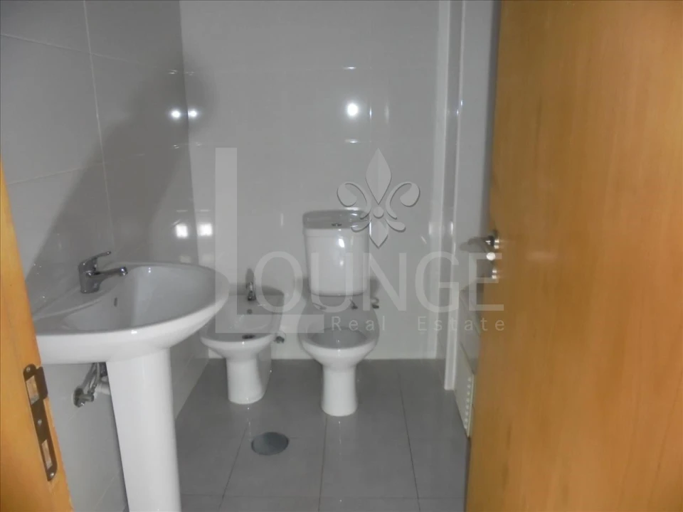 Apartamento T3 para Venda em Canelas Foto 7