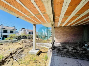 Moradia T3 para Venda em Merelim (São Pedro) e Frossos